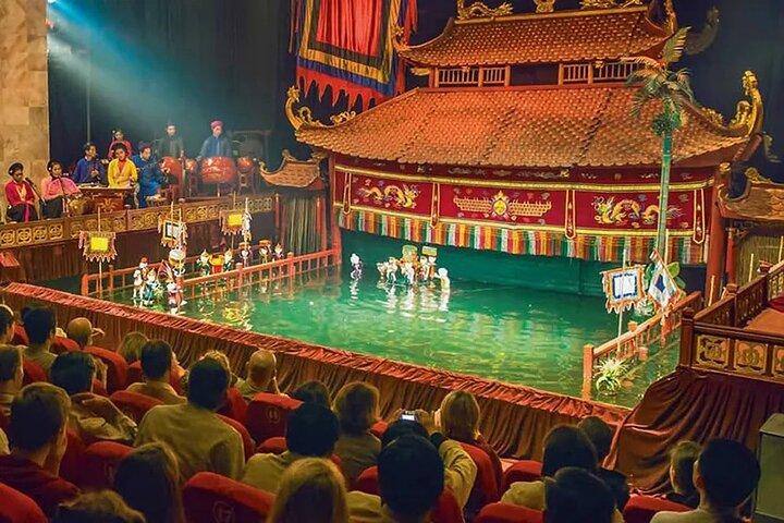 Water Puppet Show & Dinner on Cruise
