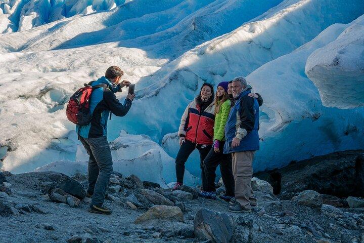 Blue Safari: Perito Moreno Glacier with Hiking and Navigation