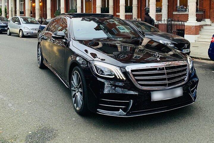 Airport Transfer: Gatwick Airport LGW to London by Luxury Car