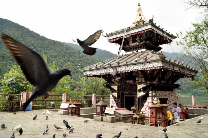 Pokhara in 5 Hours: Lake, Museum, Cave, Falls & Pagoda Hill