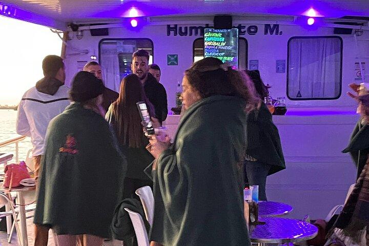 Sunset Río de la Plata & Open Bar