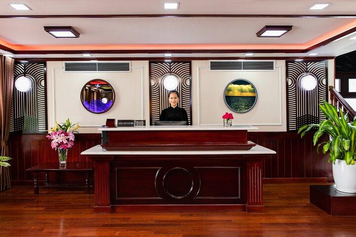 Dora Cruise 3 Days Explore Halong Bay Lan Ha Bay Private Balcony