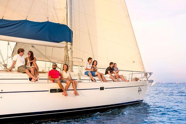 Luxury Sailboat Tour at Sunset in Los Cabos + Snacks + Premium Drinks