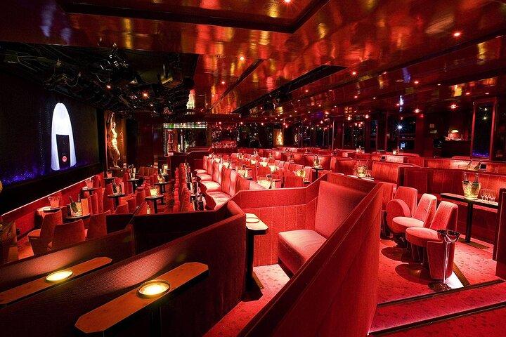 4 hours Paris Night Tour with Crazy Horse