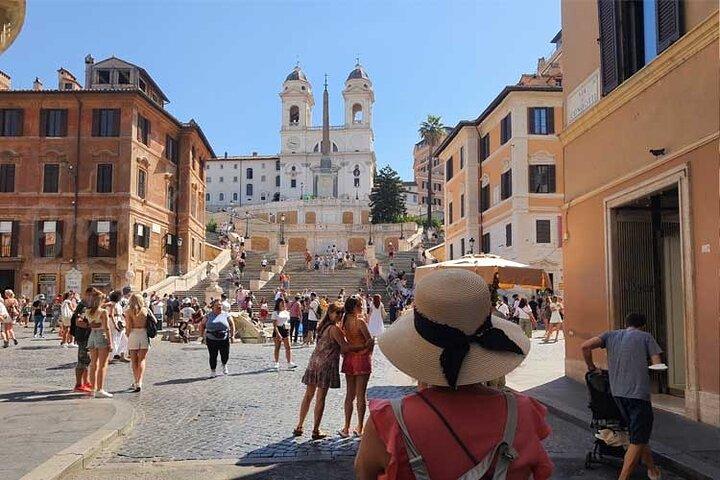 Guided Rome Fashion Houses and Italy Authentic Brands Tour