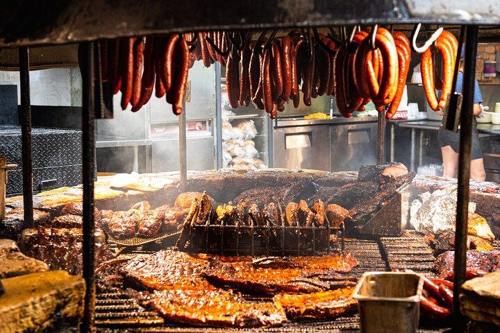 From Austin: Hill Country BBQ & Wine Shuttle