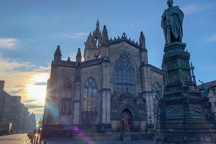 Edinburgh Old Town: Historical Guided Walking Tour