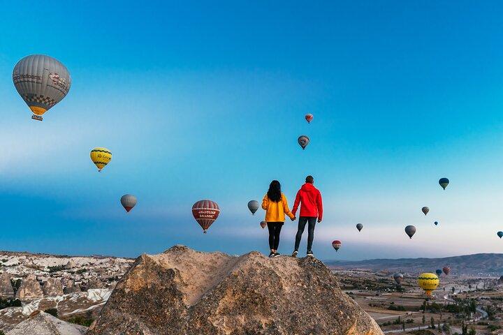 Sunrise Hot Air Balloon Watching Experience with Hotel Transfer