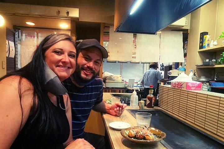 Kuromon Market Tour: All inclusive 6~8 Dishes & 3~4 samplings