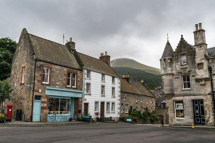 Outlander Filming Locations Day Tour from Edinburgh