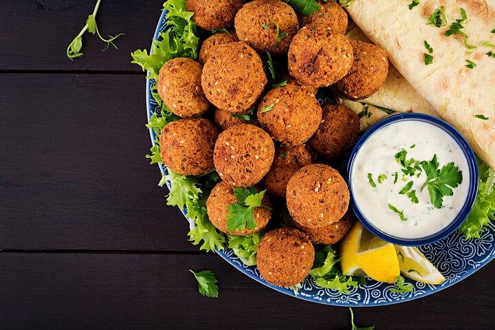 Private Cairo food tour &Great Food(Falafel, Shawarma& Koshari)