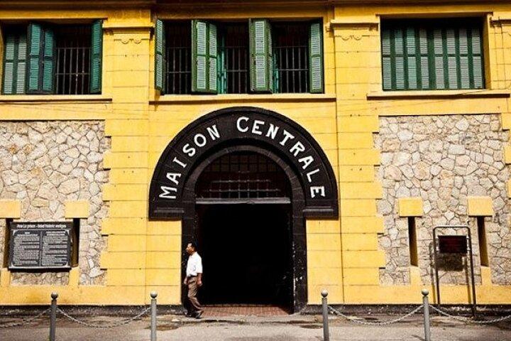 Discover Hanoi City 1 Day Tour