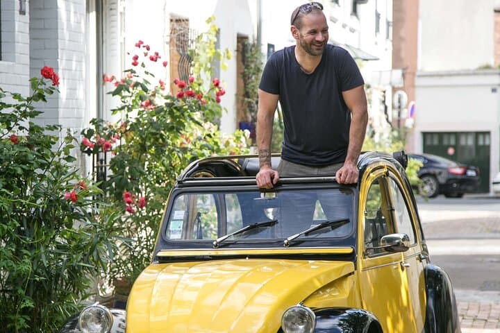 Discover Paris with a Local in his Unique Vintage Car