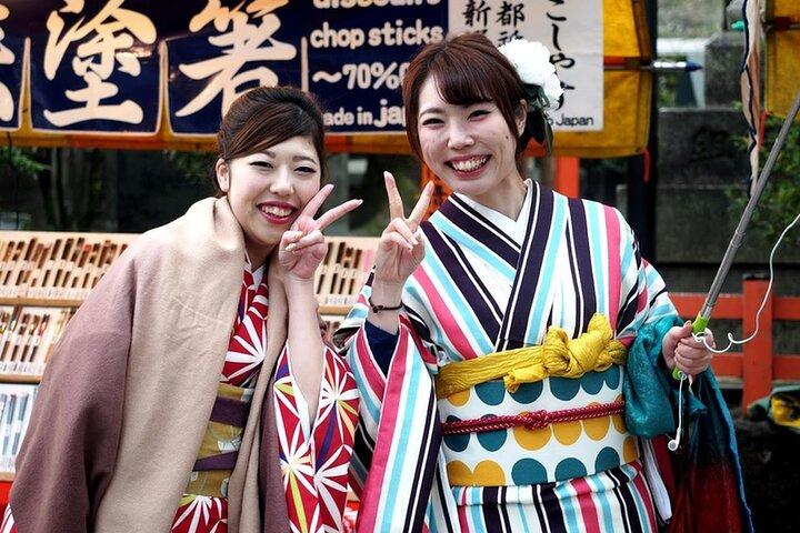 Kyoto Cultural Walking Tour: Fushimi Inari, Gion & Zen Temple