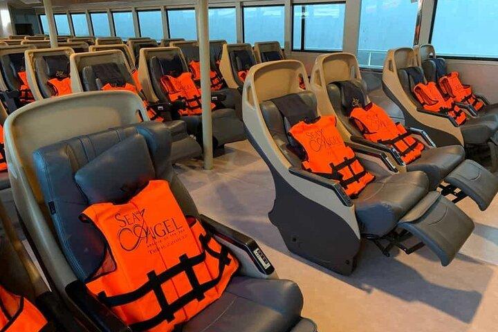 Phuket to Phi Phi Ferry Transfer: Open Return & VIP Upgrades