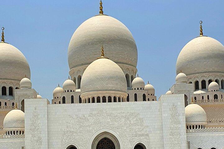 From Dubai : Abudhabi sheikh zayed grand mosque tour