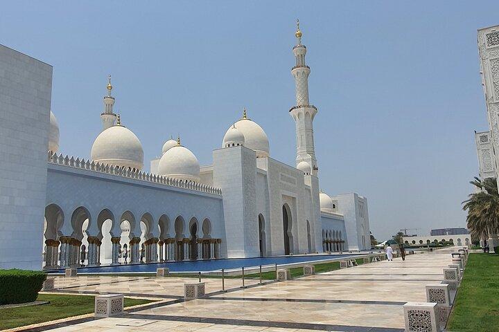 From Dubai : Abudhabi sheikh zayed grand mosque tour