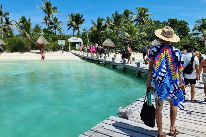 Isla Contoy & Shopping tour in Isla Mujeres from Cancun