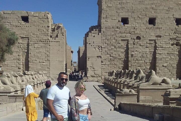 Private Overnight in Luxor from Cairo include Hotel and Hot Air Balloon