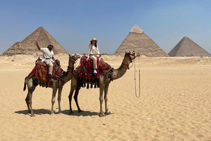8-Hour Private Tour Giza Pyramids, Egyptian Museum and local Bazaars