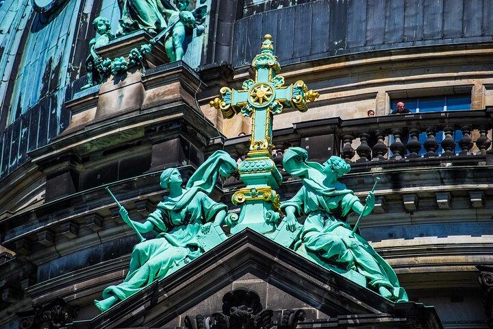 Skip-the-line Berlin Cathedral and Old Town Private Tour