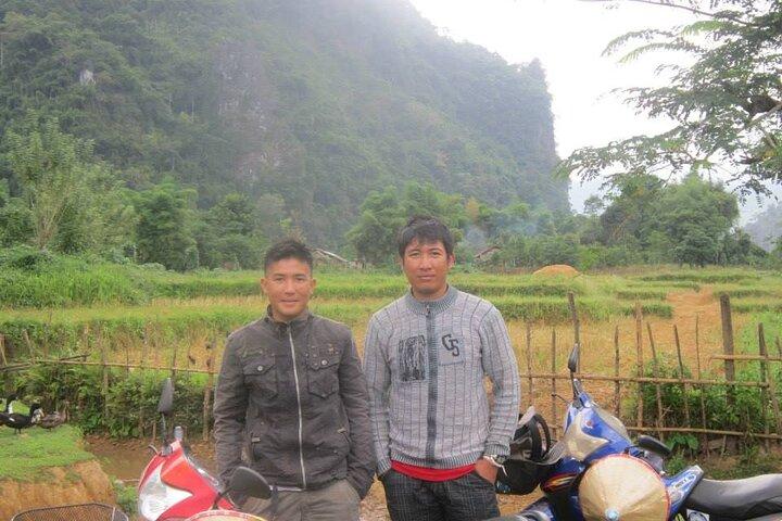 1-Day Tour to Vang Vieng with Private Guide