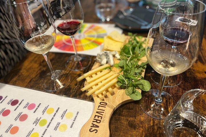 Private - Best of Bordeaux Walking Tour + Glass of Bordeaux Wine