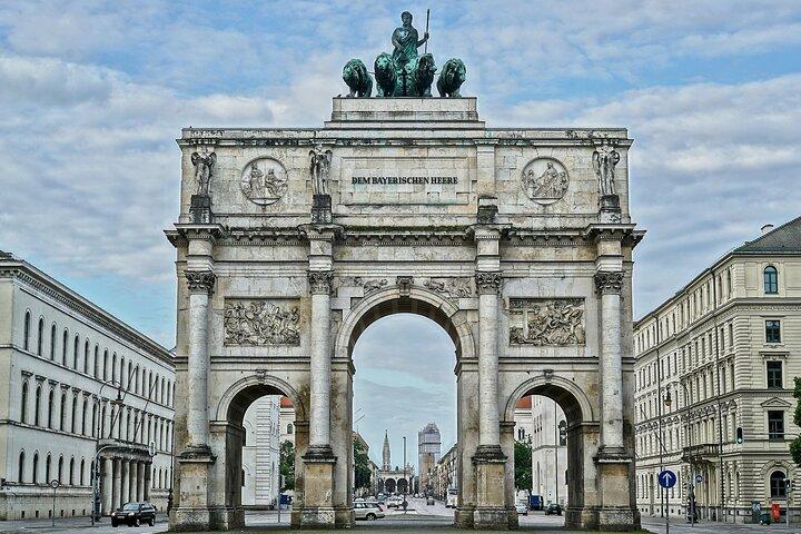 Private Transfer from Passau to Munich with Sightseeing