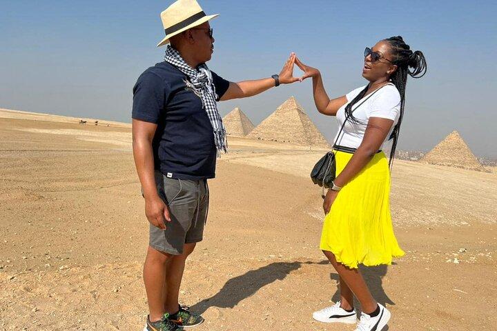 8-Hour Private Tour Giza Pyramids, Egyptian Museum and local Bazaars