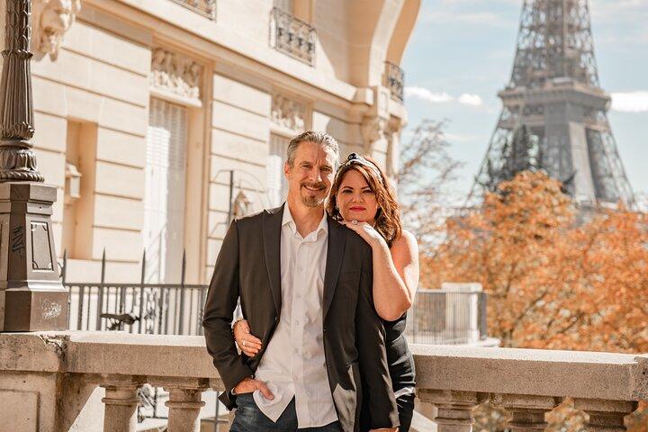 Eiffel Tower Photographer, Professional Photo shoot - Paris