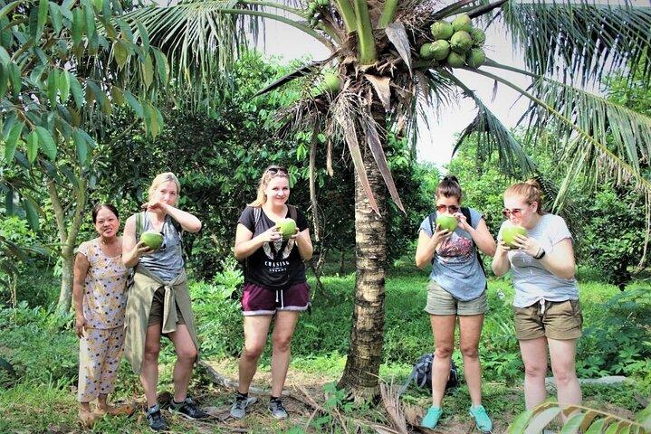Private/ Small Gr Cu Chi Tunnels and cruise Mekong Delta in a day