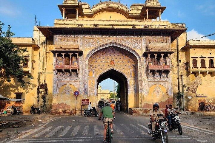 Jaipur Private Full-Day Sightseeing Tour by Tuk-Tuk with Pickup