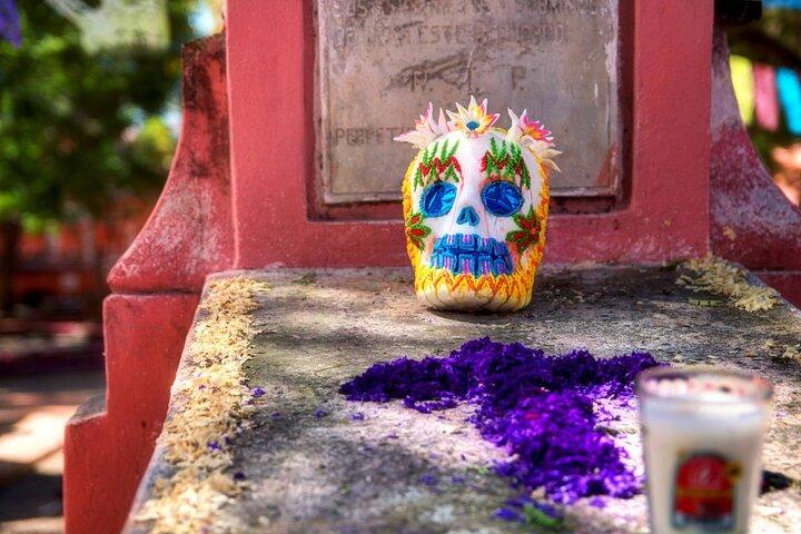 The authentic tour of the day of the dead in San Miguel d Allende