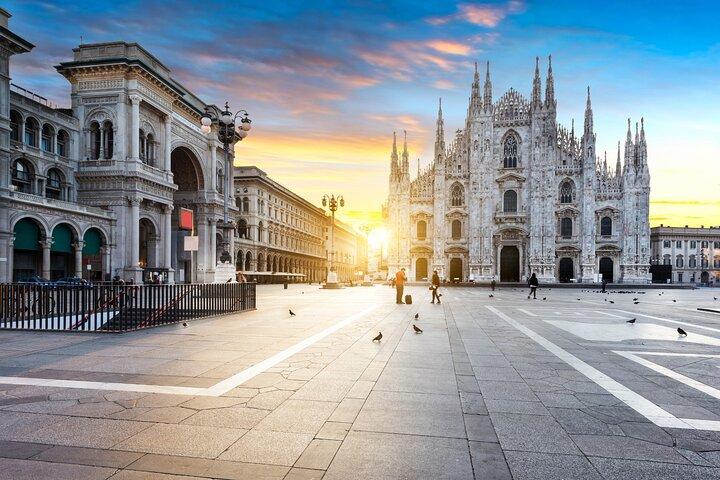 Milan Scavenger Hunt & Highlights Self-Guided Walking Tour