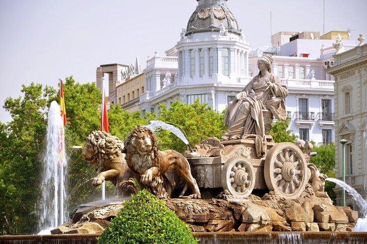 Madrid Scavenger Hunt & Highlights Self-Guided Walking Tour