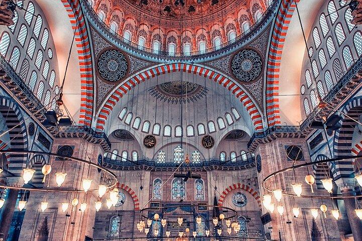 Istanbul Scavenger Hunt & Highlights Self-Guided Walking Tour