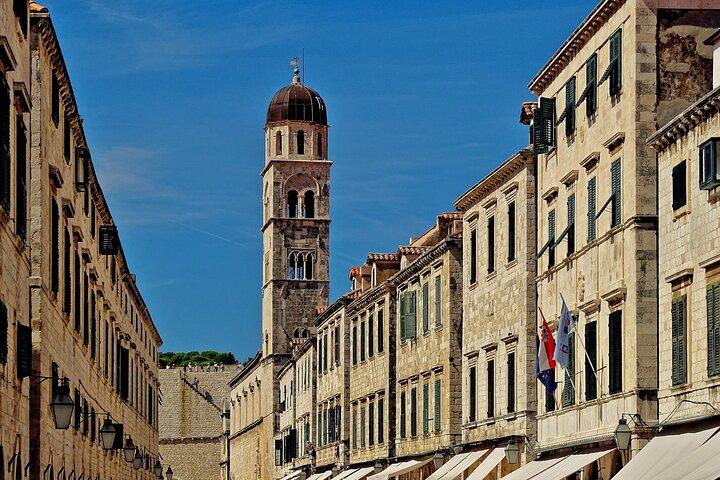 Dubrovnik Scavenger Hunt & Highlights Self-Guided Walking Tour