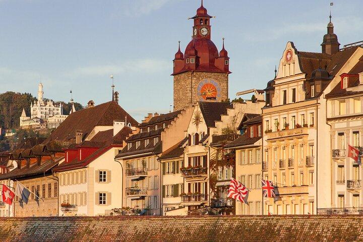 Lucerne Scavenger Hunt & Highlights Self-Guided Walking Tour