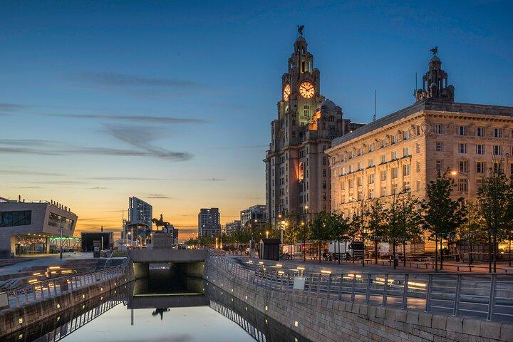 Liverpool Scavenger Hunt & Highlights Self-Guided Walking Tour