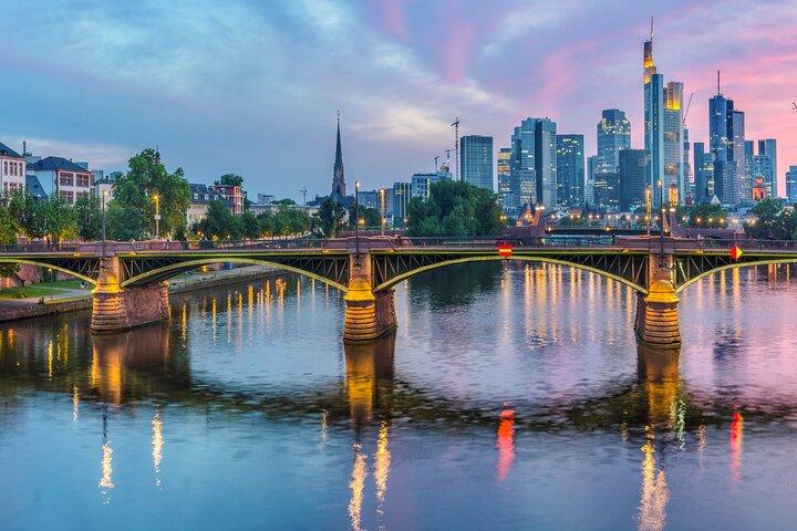 Frankfurt Scavenger Hunt & Highlights Self-Guided Walking Tour