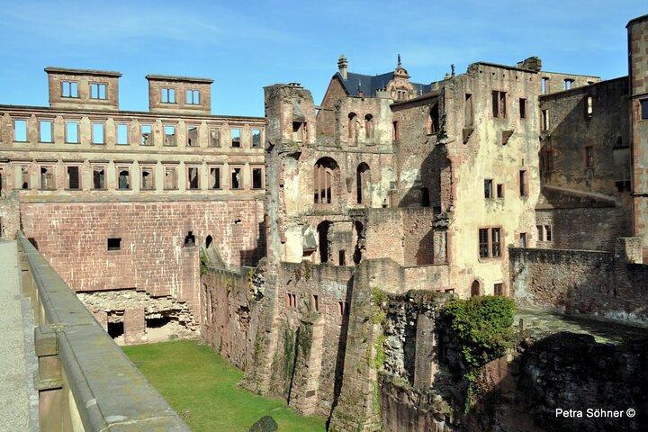 Heidelberg Scavenger Hunt & Highlights Self-Guided Walking Tour