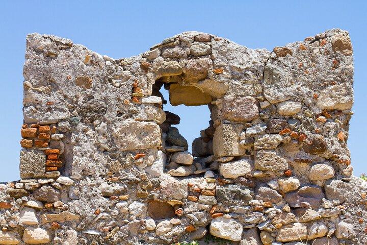 Kos Scavenger Hunt & Highlights Self-Guided Walking Tour