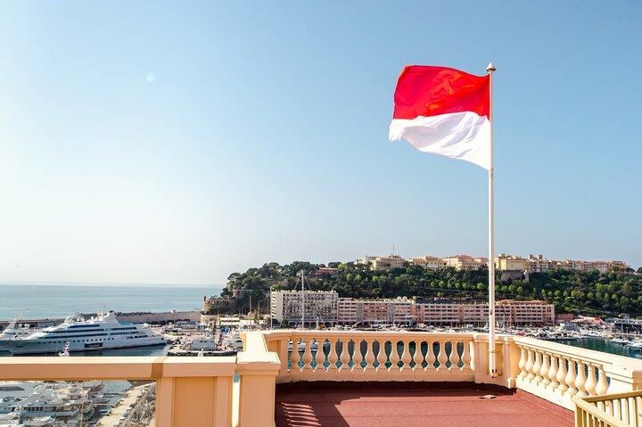 Monaco Old Town Scavenger Hunt & Self-Guided Walking Tour