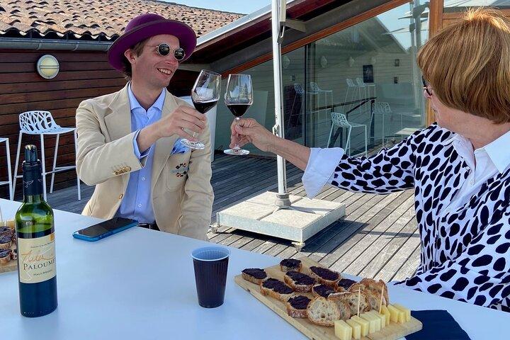 Medoc Afternoon Wine Tour - 2 Wineries, tastings & delicacies