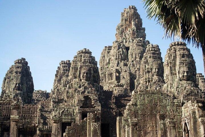4 Days Private Round Trip Bangkok Angkor Wat by Bus and Private Vehicle