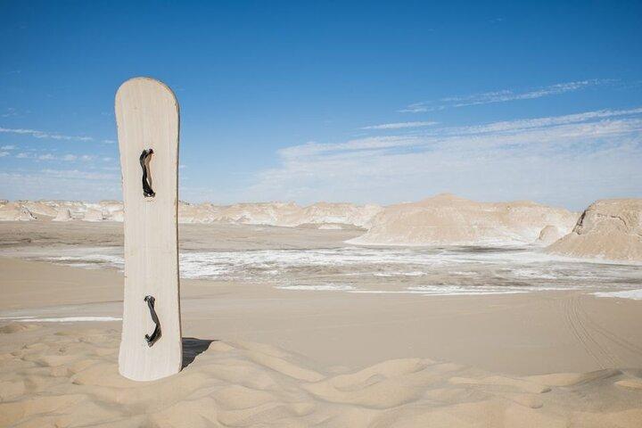 2-Day Bahariya Oasis Camp and Desert Tour