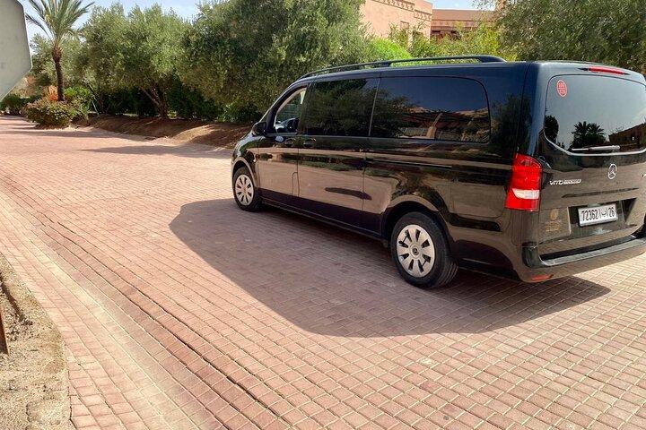 Marrakech Private Arrival Airport Transfer to Your City Center Hotel/Riad