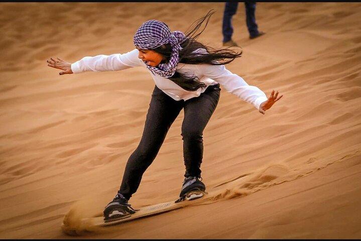 Desert Safari in 4x4 Car with BBQ Dinner and Belly Dance