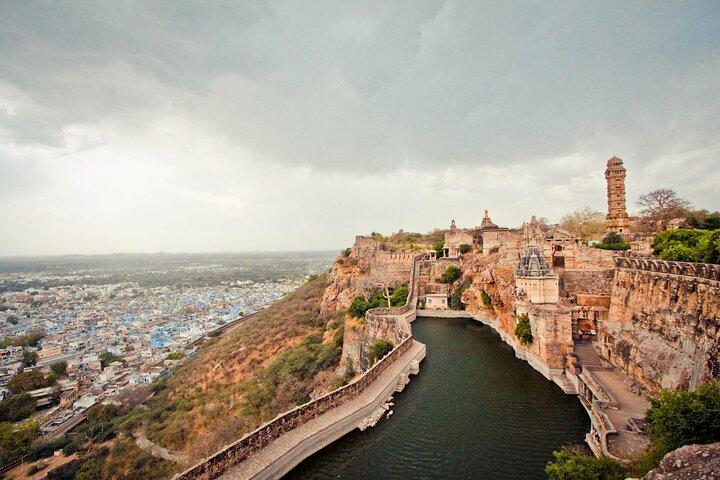 Private Day Trip to Chittorgarh from Udaipur with Guide Option