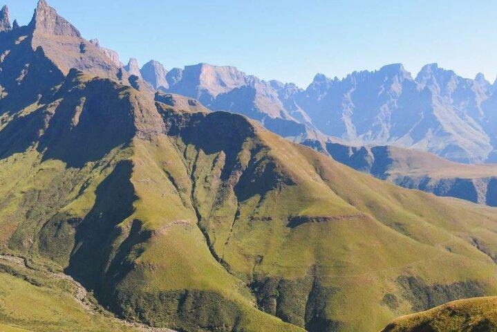Drakensberg and Nelson Mandela Capture Site Full-Day.